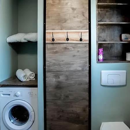 Casa vacanze Tiny Contemporaine Et Cosy Avec Jacuzzi Aureilhan (Landes)