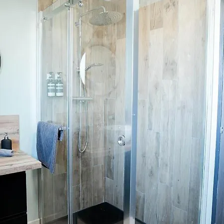 Tiny Contemporaine Et Cosy Avec Jacuzzi Aureilhan (Landes)