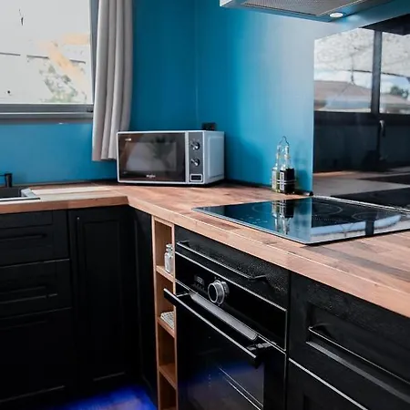 Casa vacanze Tiny Contemporaine Et Cosy Avec Jacuzzi *