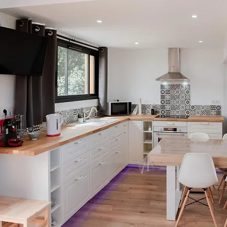 Tiny Contemporaine Et Cosy Avec Jacuzzi