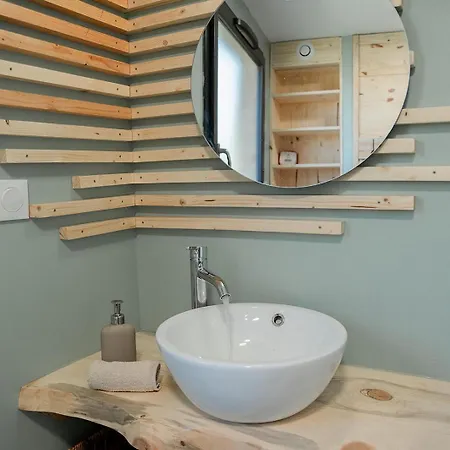Casa vacanze Tiny Contemporaine Et Cosy Avec Jacuzzi *
