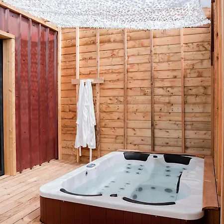 Tiny Contemporaine Et Cosy Avec Jacuzzi Casa vacanze Aureilhan (Landes)